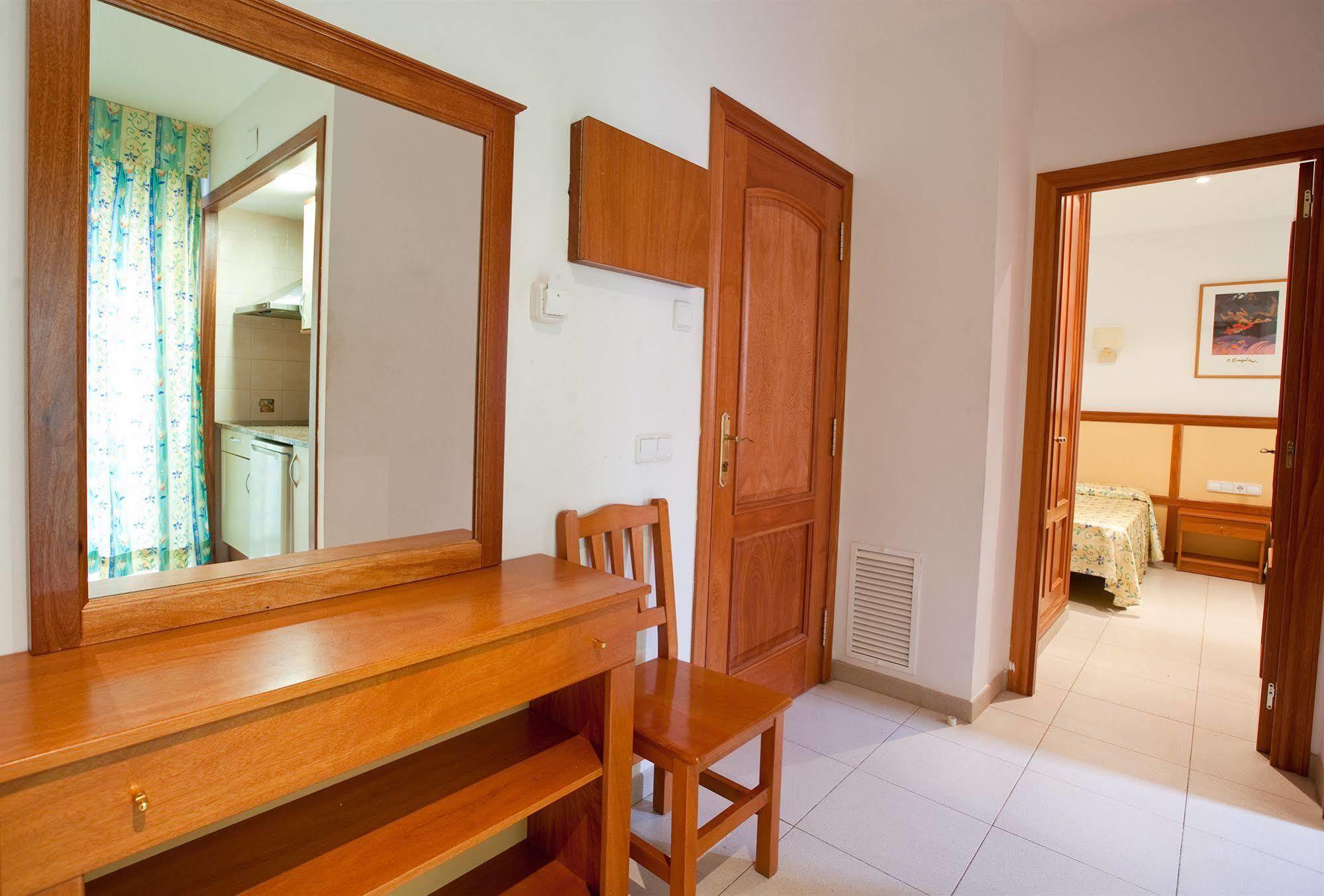 Apartamentos Royal Lloret de Mar Extérieur photo